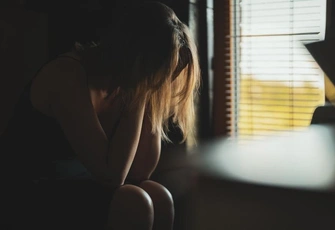 «Мама родила близнецов от моего мужа»: шокирующее письмо читательницы и комментарий психолога