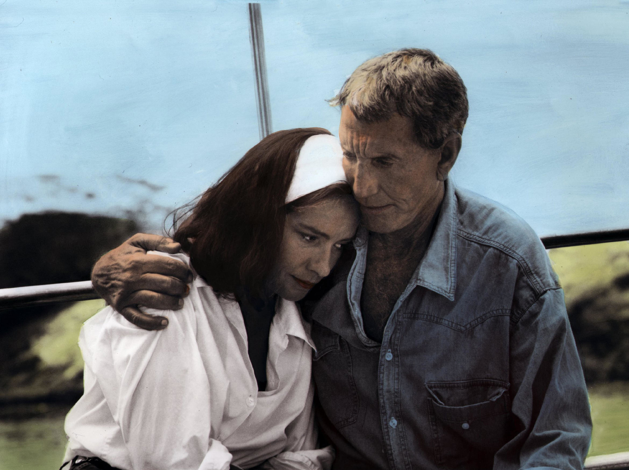 Нейлон колготкидегі әйелдің суреті