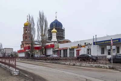Жители пригорода Волгограда возмущены трехсменным расписанием в школе