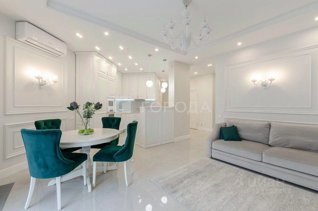 Площадь кухни — 20 квадратных метров | Источник: Агентство недвижимости «Города Новосибирск» / N1