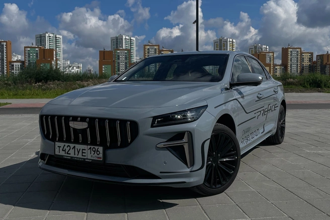Geely Preface — стильный и комфортабельный седан | Источник: дилерский центр ОКАМИ