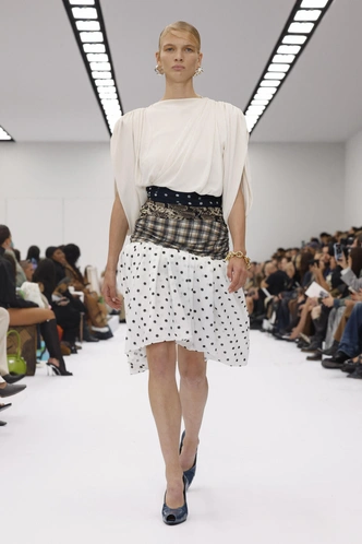 Acne Studios ss25 | Источник: Legion Media