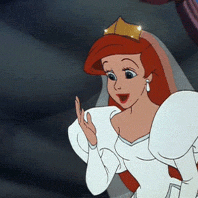 Тест: Выбирай наряды диснеевских принцесс, и мы скажем, в какое время года ты выйдешь замуж
