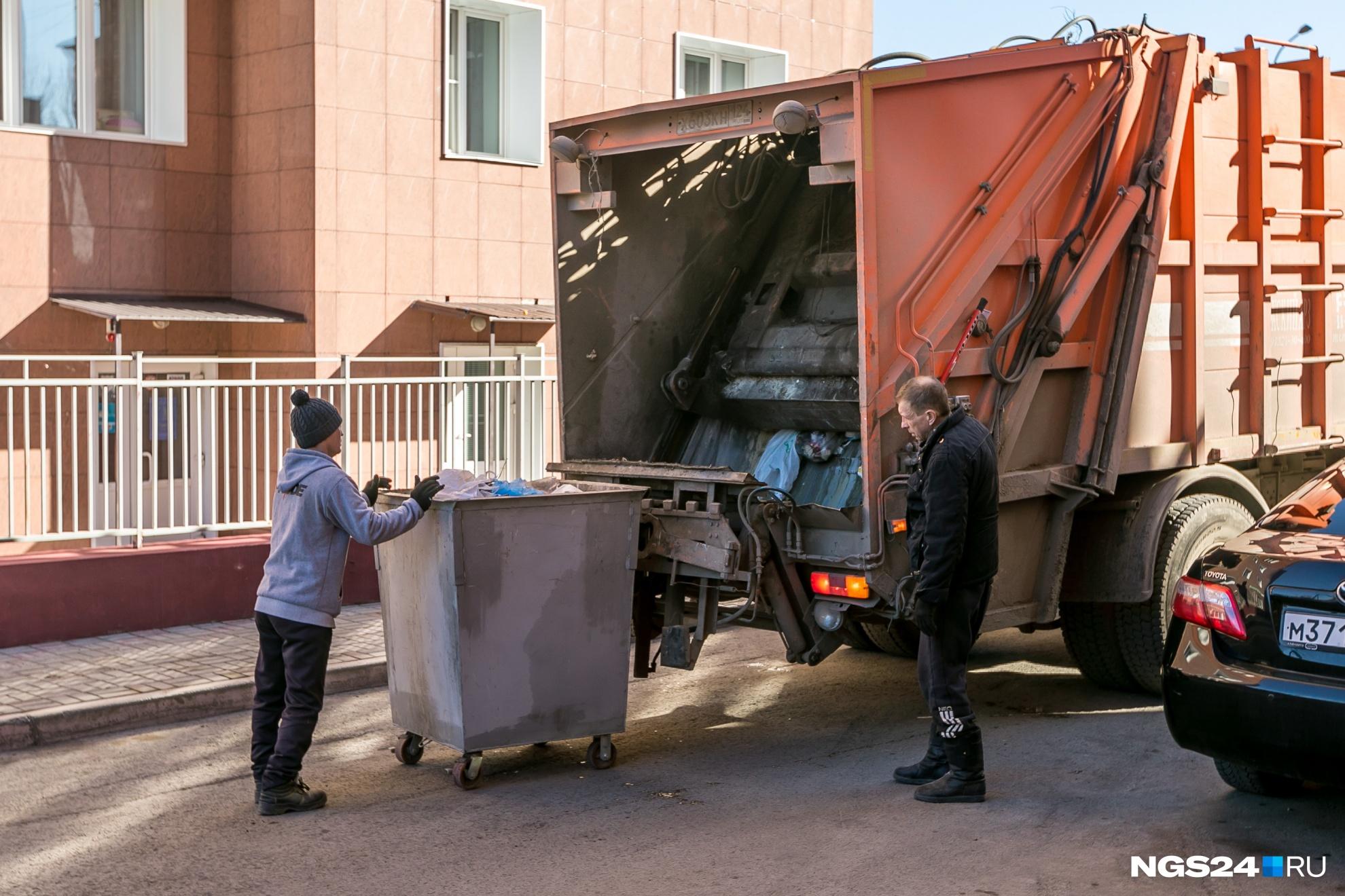 РостТех» в Красноярском крае лишили статуса регоператора. Проблемы с  вывозом мусора в Красноярске? Куда жаловаться? - 27 января 2022 - НГС24.ру