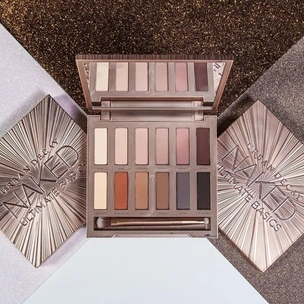 За что мир полюбил палетки Urban Decay