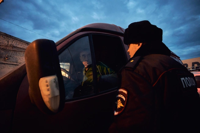 «Цена регистрации» — 15 лет. Начальник отдела миграции наказан за то, что превратил должность в источник дохода | Источник: Роман Данилкин / 63.RU