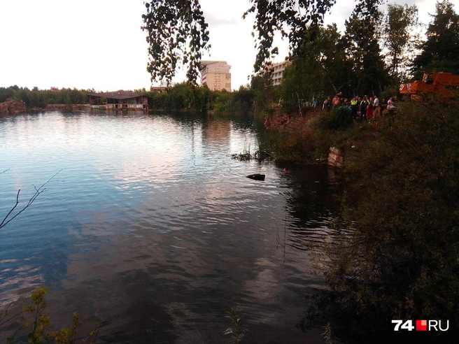 Поначалу машину практически не было видно | Источник: читатель 74.RU