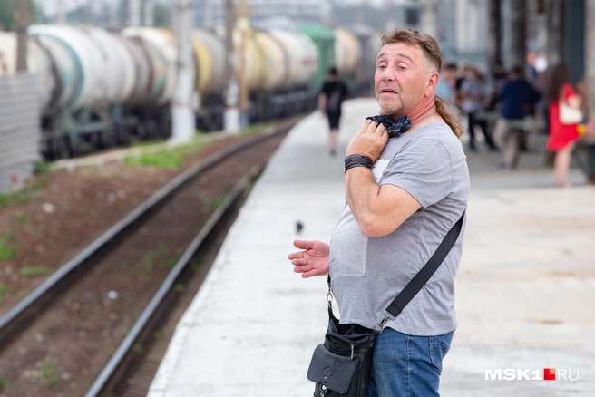 Когда на улице очень жарко, находиться на солнце долго опасно | Источник: Дмитрий Толстошеев / MSK1.RU