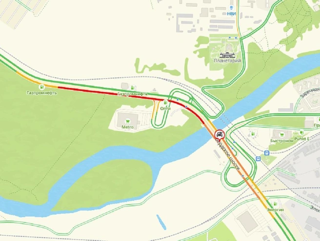 Движение на участке затруднено.