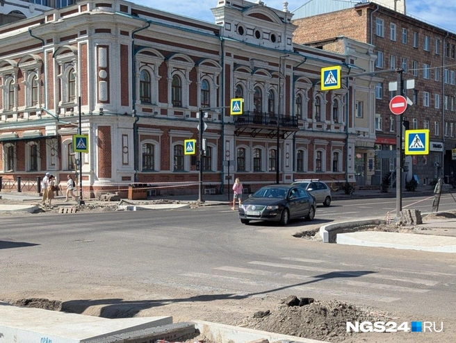 На перекрестке Диктатуры и Мира тоже не работает светофор | Источник: Мария Ленц / NGS24.RU