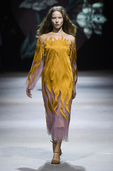 Alena Akhmadullina весна-лето 2019