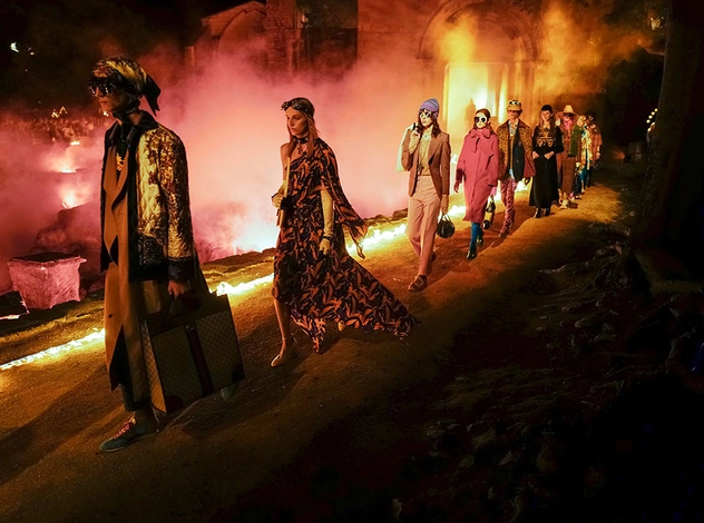 Куда пойти в одежде Gucci Cruise 2019 (никогда не догадаетесь)