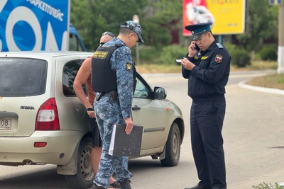 Три иномарки изъяты, одна должница оплатила долг на дороге