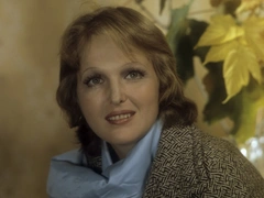 Актриса Елена Соловей, которая 30 лет живет в Америке, впервые за долгое время вышла в свет