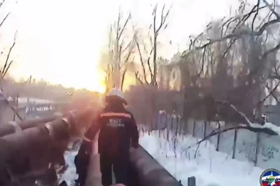 Ребенок упал с трубы и три часа ждал помощи