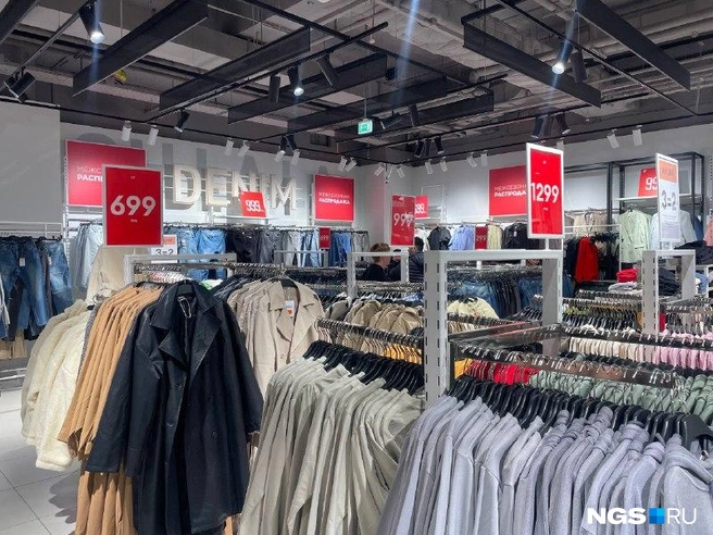 «Черная пятница» превратилась в простую межсезонную распродажу | Источник: Алёна Золотухина / NGS.RU