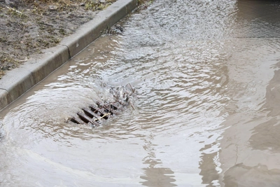 Вода слабеет на Ипподромской после подтопления