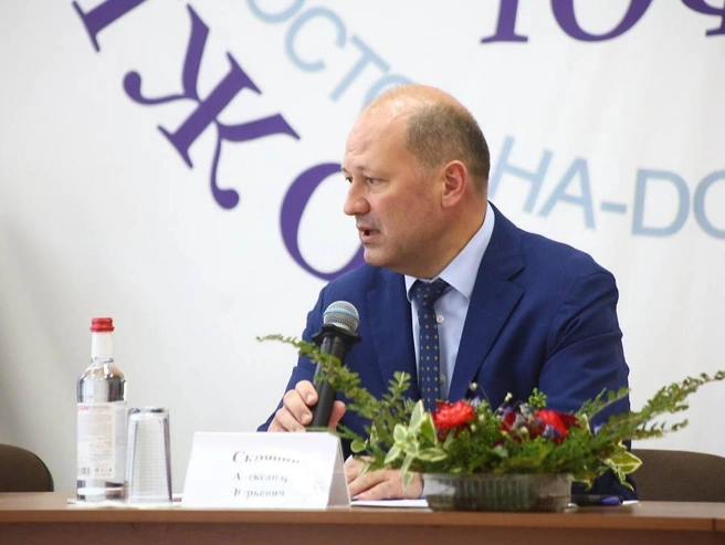Специалисты оценивают ущерб в пострадавших домах | Источник: Александр Скрябин / Telegram.org