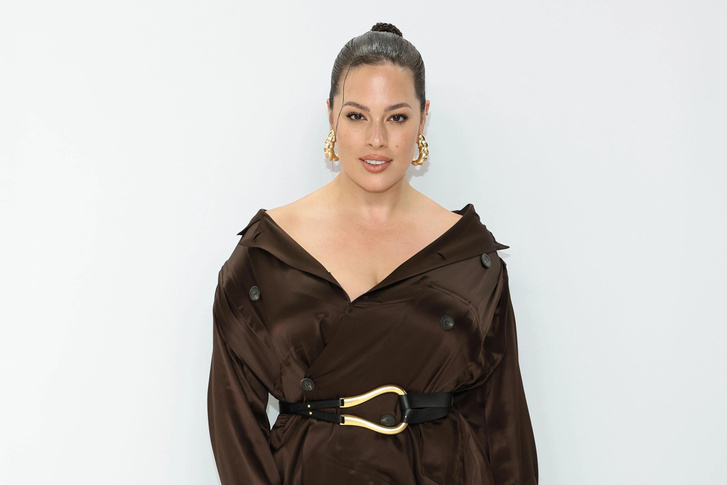 Эшли Грэм показывает, какой фасон платья особенно идет девушкам plus-size