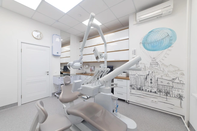 Стоматология ARCTIC SMILE стремится сделать посещение максимально удобным: предусмотрен гибкий график работы, возможна онлайн-запись и разработка персонального плана лечения | Источник: ARCTIC SMILE