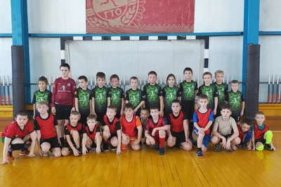 Юные футболисты Вадинского района получили опыт во встрече