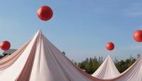 Красные воздушные шары: инсталляция в Янчжоу