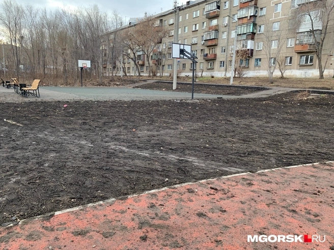 Но глядя на его состояние, эмоции жителям сдерживать сложно | Источник: Анна Лялькова / MGORSK.RU