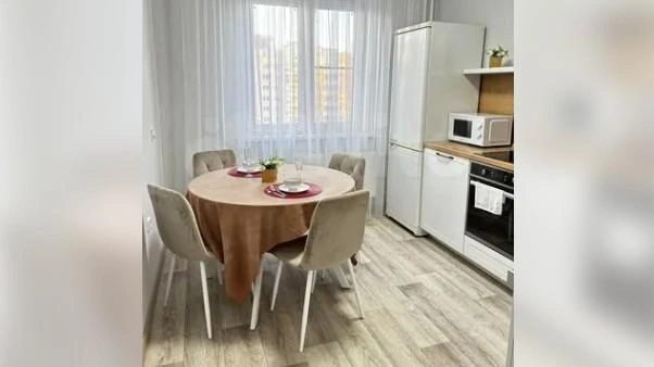 Квартира уютная, есть три спальных места и все самое нужное | Источник: сервис объявлений