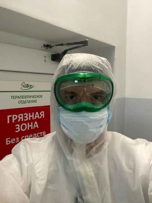 Врач-терапевт не видит объективных причин для увольнения из КТ-центра, но он не стал спорить с руководителем, потому что ему важнее психологический комфорт | Источник: Александр Кугаевский