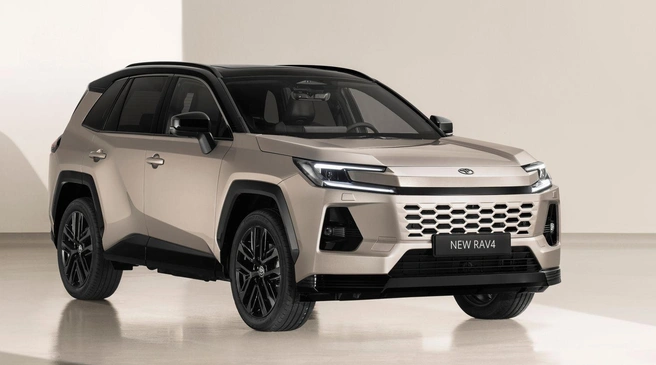 Toyota RAV4 шестого поколения представлена исключительно в гибридных версиях. В моноприводных исполнениях ДВС работает в связке с вариатором и электромотором, в версиях 4WD на задней оси установлен дополнительный электродвигатель (система e-Four). От классического привода с карданным валом и муфтой модель ушла. Подзаряжаемые гибриды имеют батарею емкостью 23 кВт*ч, достаточную для пробега 100-150&nbsp;км | Источник: пресс-служба компании Toyota