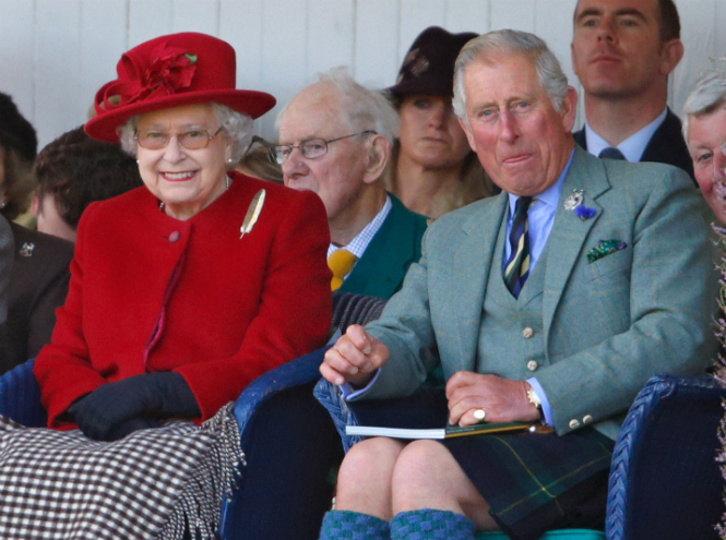 Принцу Чарльзу подарили неизвестное фото Елизаветы II