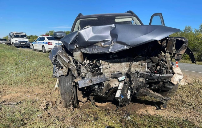 Водитель кроссовера окажется на скамье подсудимых после жуткого смертельного ДТП на трассе Илек — Оренбург | Источник: УМВД России по Оренбургской области