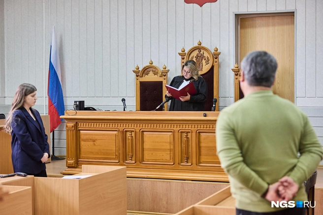 Сегодня Новосибирский областной суд огласил приговор Фарходу Рахимзоде. Он вышел более мягким, чем рассчитывала прокуратура | Источник: Александр Ощепков / NGS.ru
