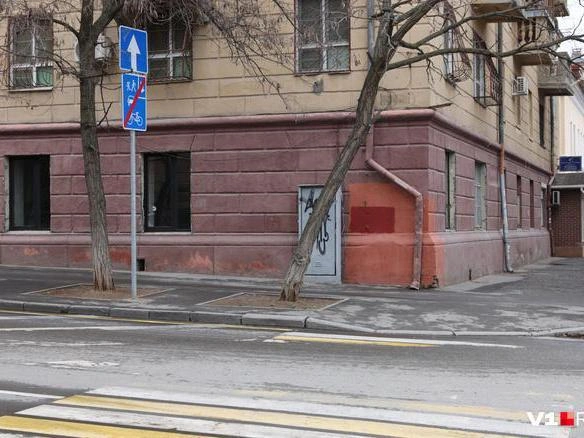 Конфликт вокруг квартиры в «сталинском» доме продолжается уже около двух лет. | Источник: Алексей Волхонскй / V1.RU