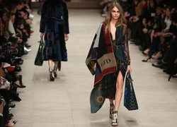 Burberry черпает вдохновение в британском искусстве