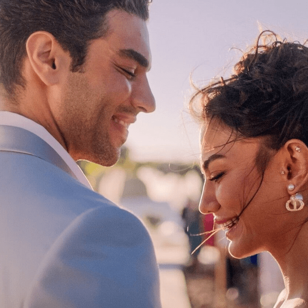 Как женить на себе любого парня: 6 советов из фильма «Тактика любви 2» с Демет Оздемир
