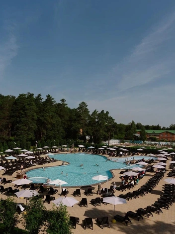 Три spa-зоны с аэромассажем, зона с гидромассажем, детский бассейн | Источник: parus_resort / Instagram* (деятельность соцсети запрещена на территории РФ)