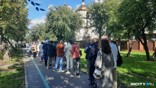Всем этим людям просто нужна надежда | Источник: Виктор Лучкин / «ИрСити»