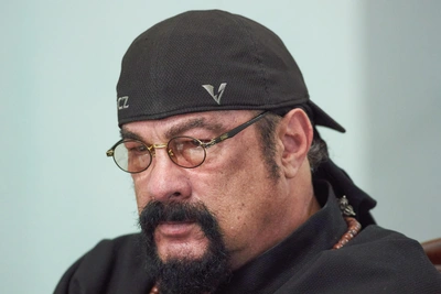 Steven Seagal's Mansion in Rublyovka Listed for Sale for 700 Million Rubles
