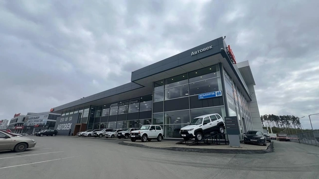 Щедрые подарки при покупке LADA Granta в «АВТОВЕК LADA» действуют до конца ноября | Источник: «АВТОВЕК LADA»