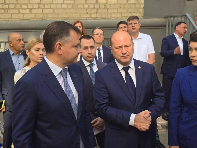 Слюсарь дал поручение выделить земельный участок под модульную поликлинику | Источник: Юрий Слюсарь / Telegram