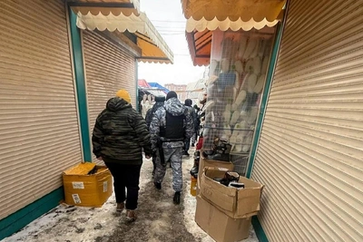 What's Happening at the Closed 'Temernik'? A Photo Report from the Market