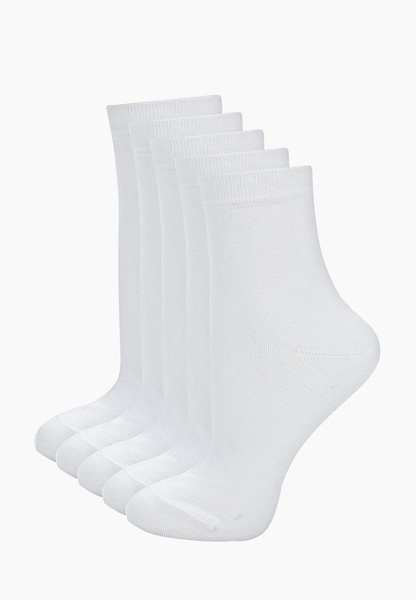 Белые носки средней длины 😍