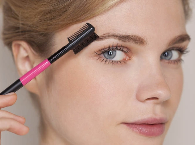 Проверено Marie Claire: средства для бровей