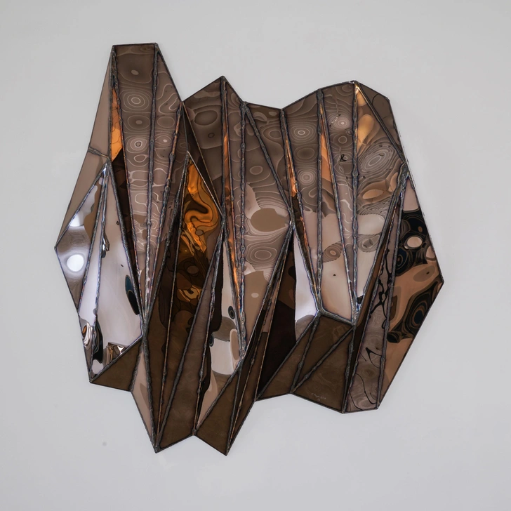 Настенное панно Wing Wall Piece.