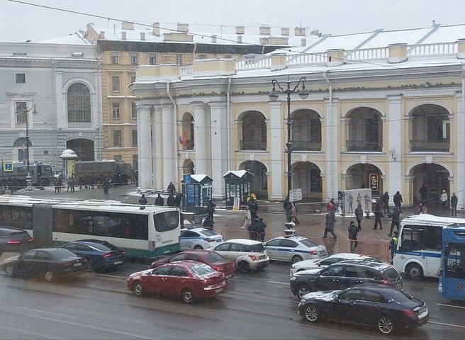 В центре Петербурга расстреляли бойца ОМОНа | ya62.ru