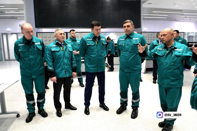 Министру показали ведущие предприятия тюменского нефтегаза  | Источник: пресс-служба правительства Тюменской области