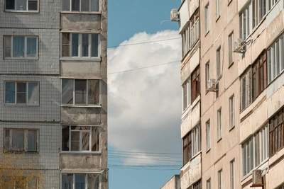 Необычный взгляд на панельные дома Ярославля: фото из Брагина