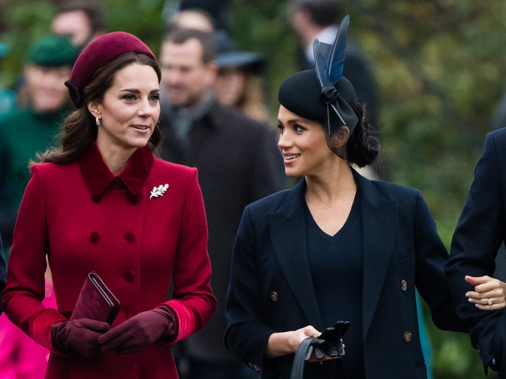 Герцогиня Кэтрин и герцогиня Меган посещают рождественскую церковную службу в церкви Святой Марии Магдалины в Сандрингеме, 25 декабря 2018