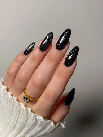 Источник: @brittany_nailart